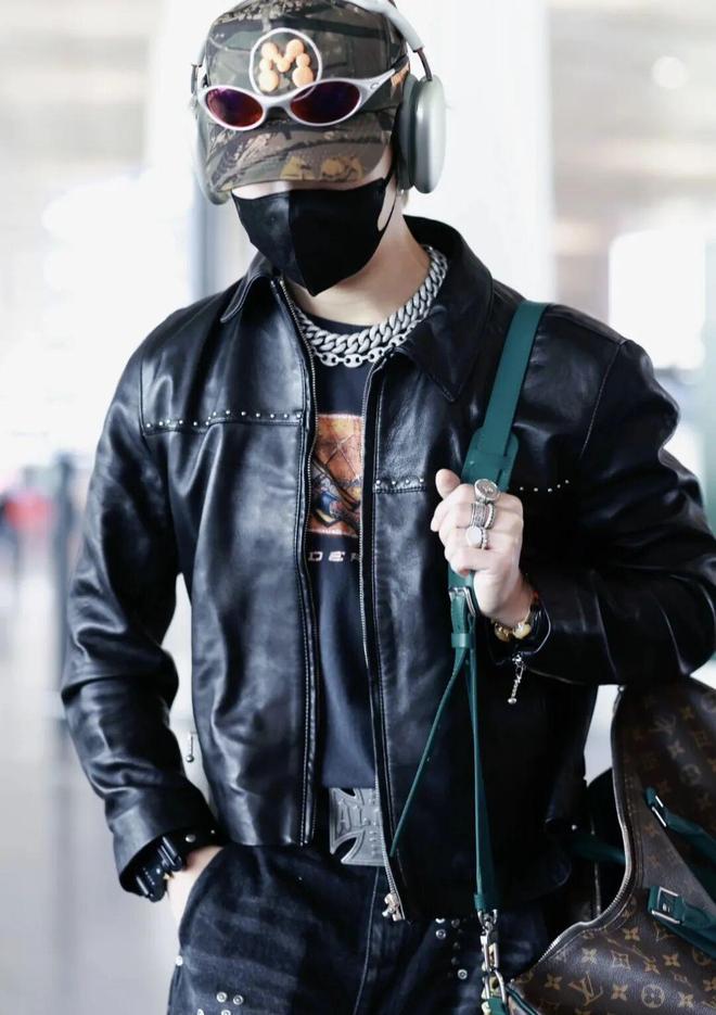 来袭！重金属+基础款叠戴成为造型救赎AG真人旗舰厅登录“Cortis风”(图18)